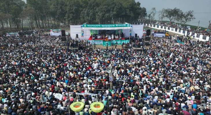 আমীরে জামায়াতের আগমন উপলক্ষে লালমনিরহাট ও নীলফামারী জেলা জামায়াতের উদ্যোগে আয়োজিত নির্বাচনী জনসভাস্থল তিস্তা ব্যারেজ